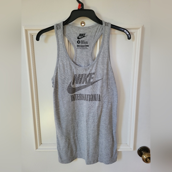Nike International Womens Tank Top Size S Slim Fit Gray - Picture 1 of 4